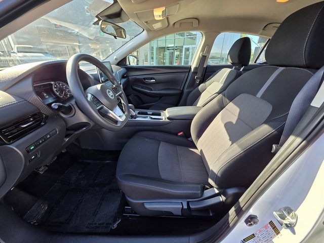 Vehicle image 16 of 38