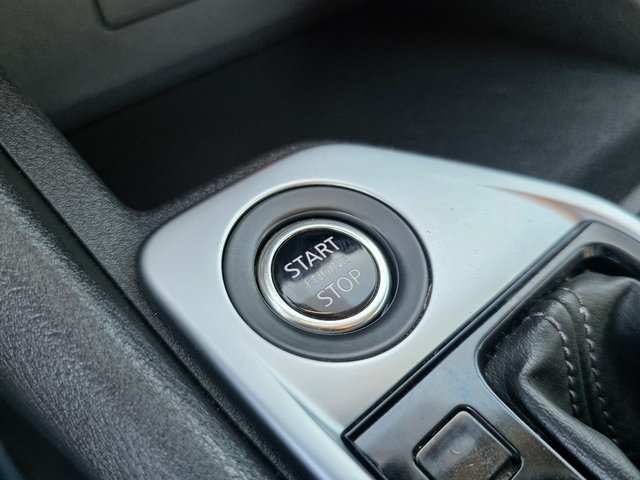 Vehicle image 36 of 38