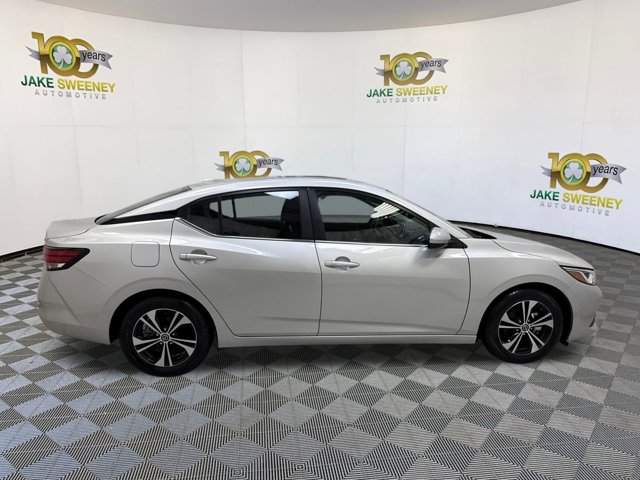 Vehicle image 4 of 27