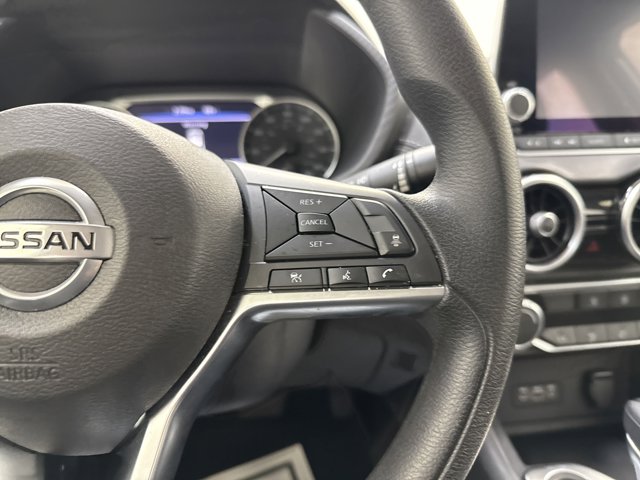 Vehicle image 18 of 27