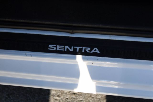 Vehicle image 13 of 48