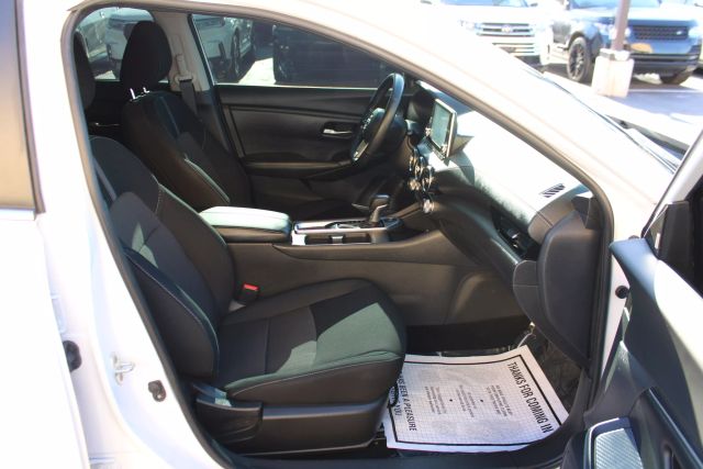 Vehicle image 42 of 48