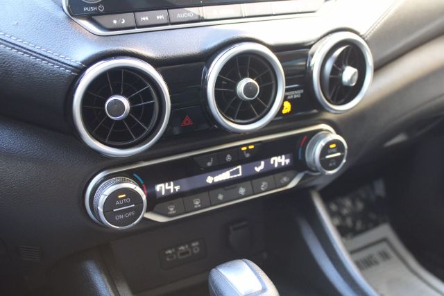 Vehicle image 24 of 48