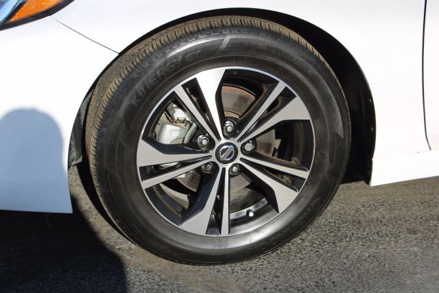 Vehicle image 47 of 48