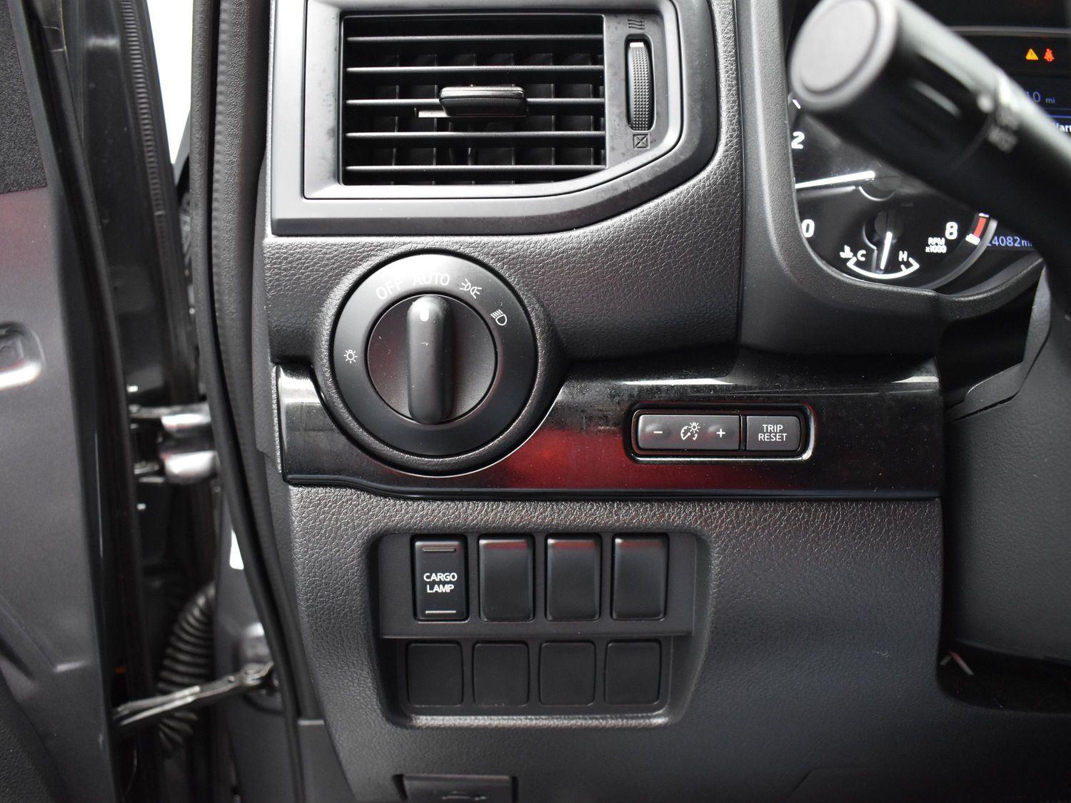 Vehicle image 22 of 26