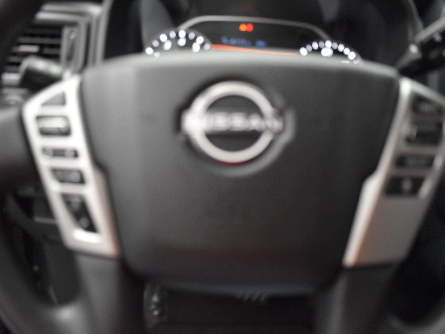 Vehicle image 18 of 26