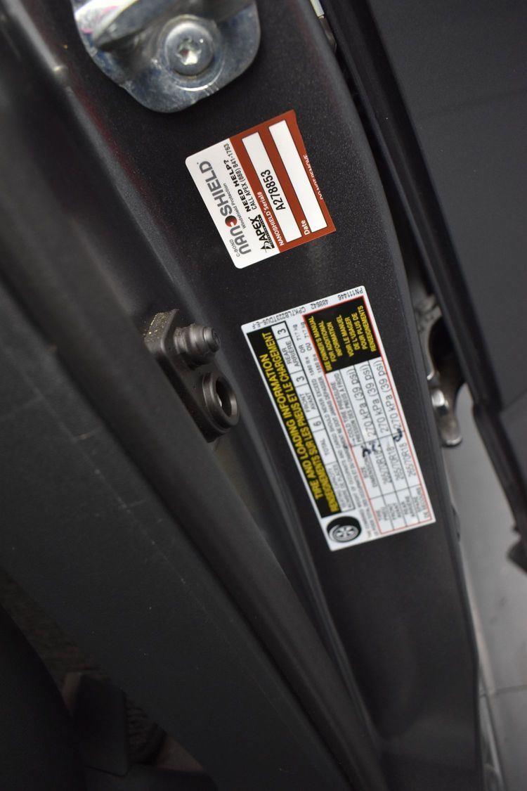 Vehicle image 24 of 26