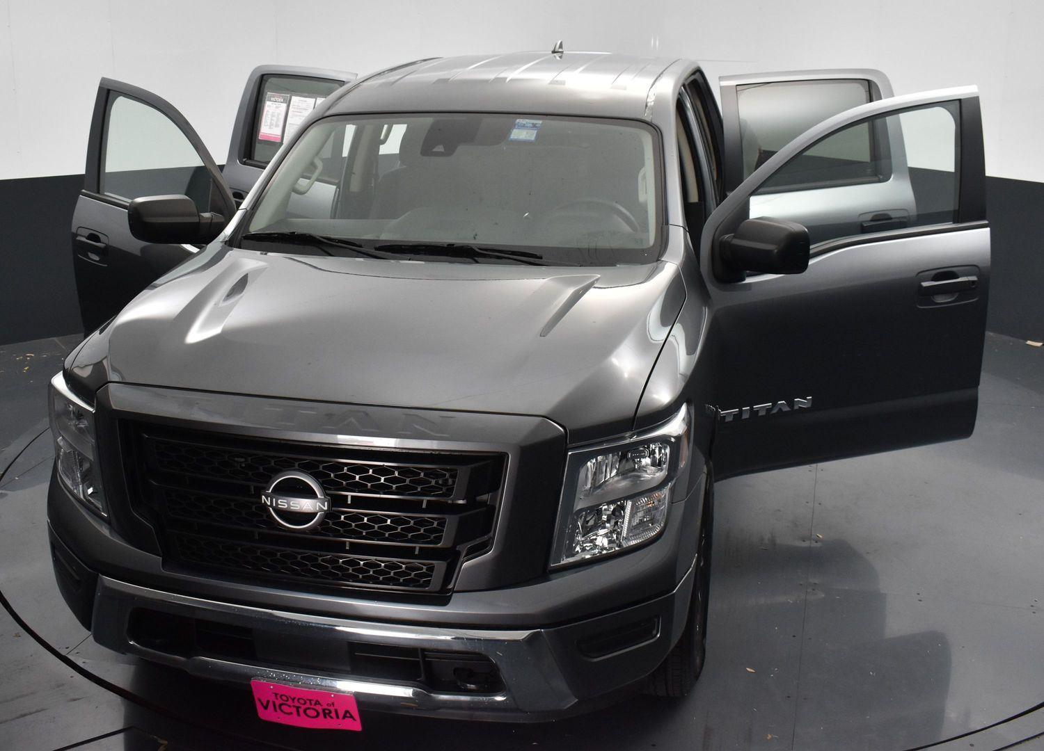 Vehicle image 3 of 26