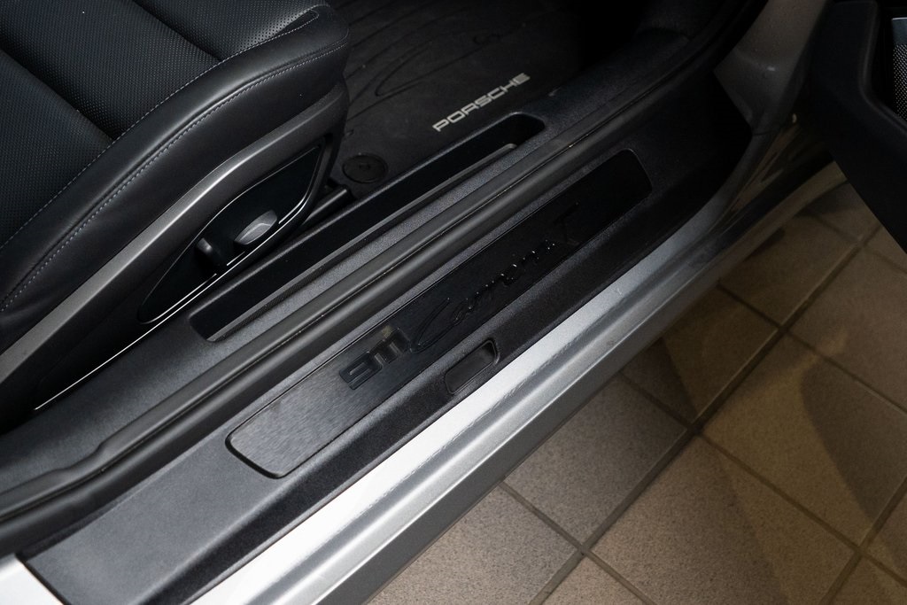 2023 Porsche 911 Carrera T Image 23 of 36