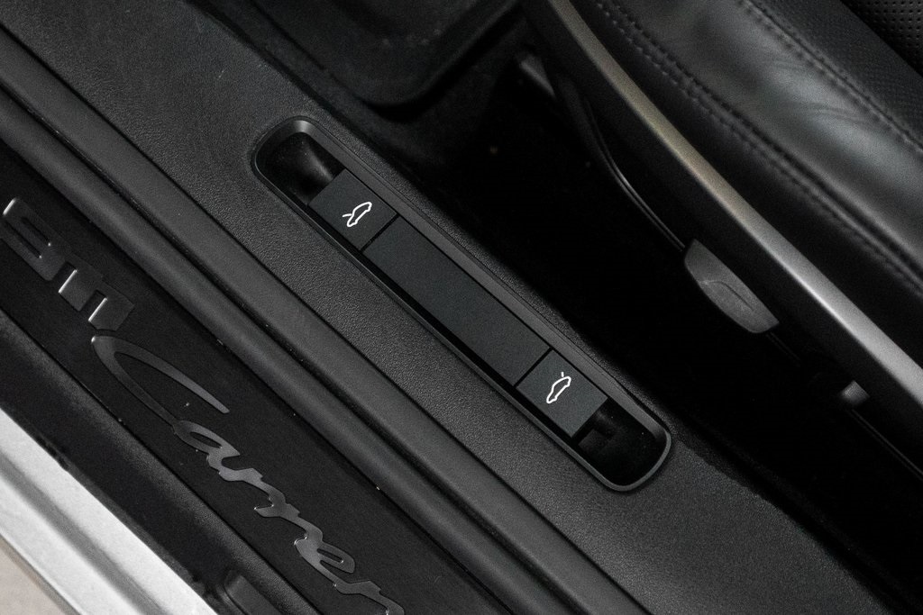 2023 Porsche 911 Carrera T Image 30 of 36