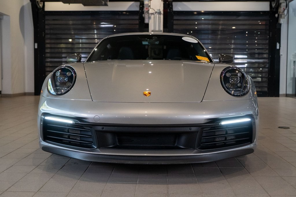 2023 Porsche 911 Carrera T Image 2 of 36