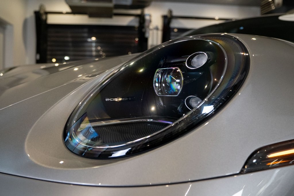 2023 Porsche 911 Carrera T Image 33 of 36