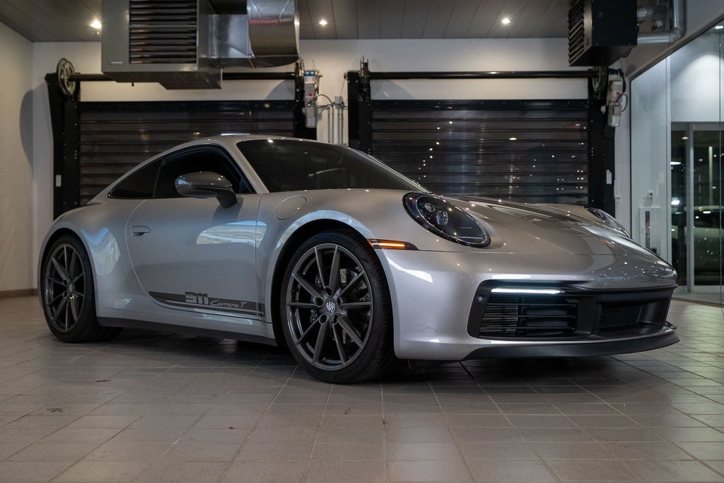 2023 Porsche 911 Carrera T Image 3 of 36