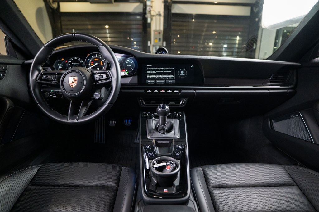 2023 Porsche 911 Carrera T Image 11 of 36