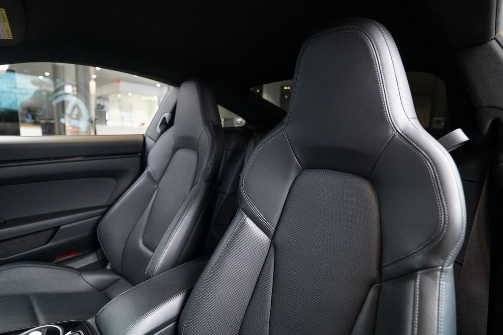 2023 Porsche 911 Carrera T Image 10 of 36