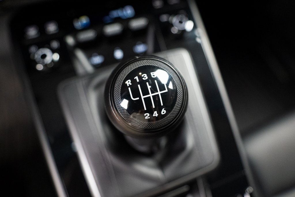 2023 Porsche 911 Carrera T Image 27 of 36