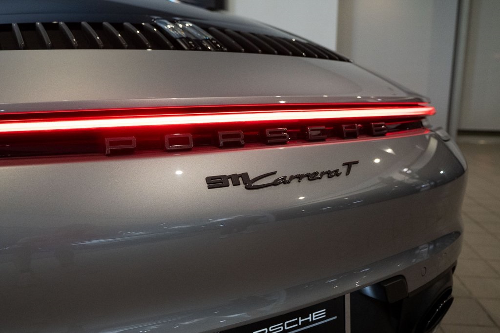 2023 Porsche 911 Carrera T Image 26 of 36