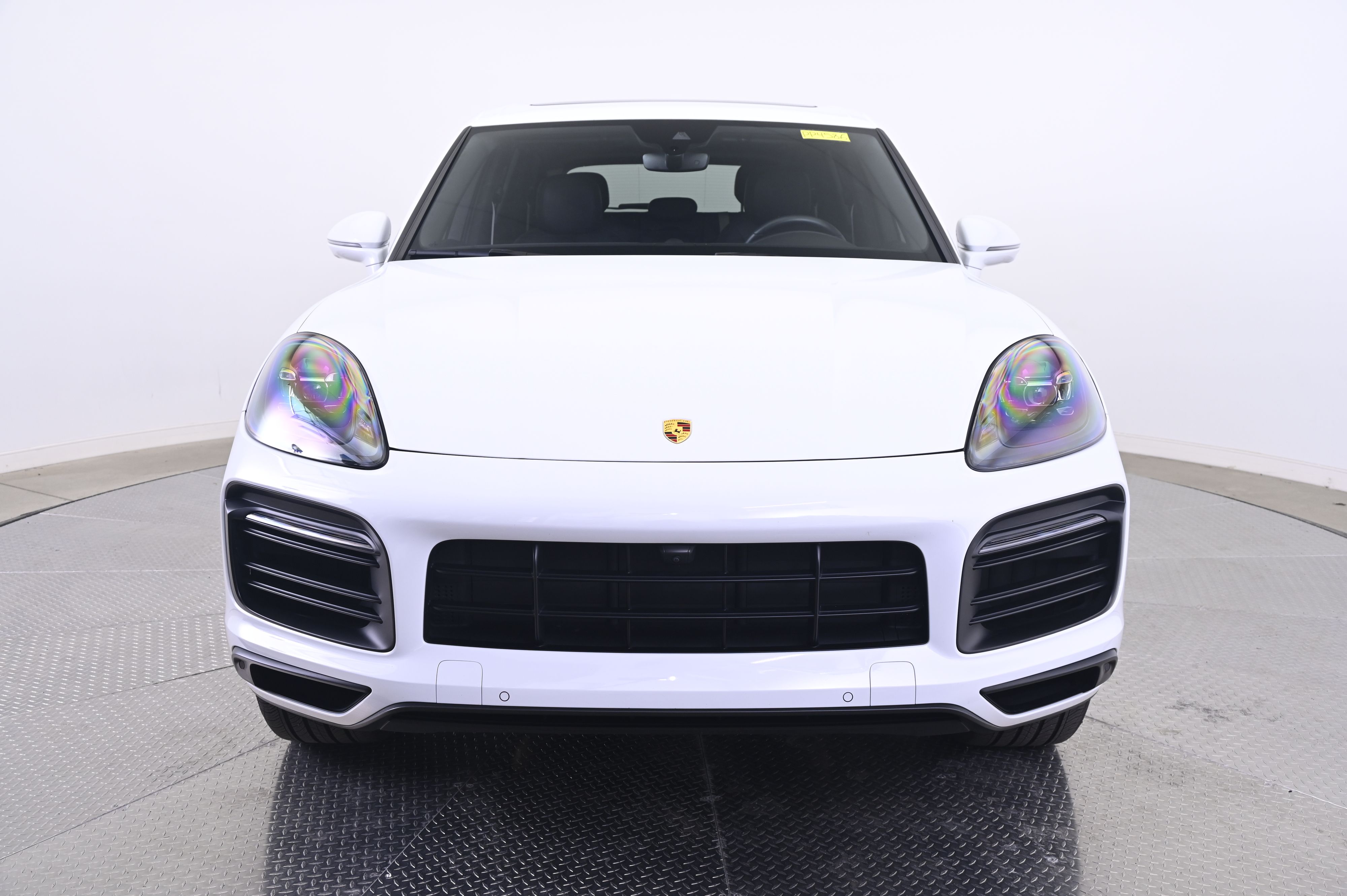 2023 Porsche Cayenne Base Image 2 of 36