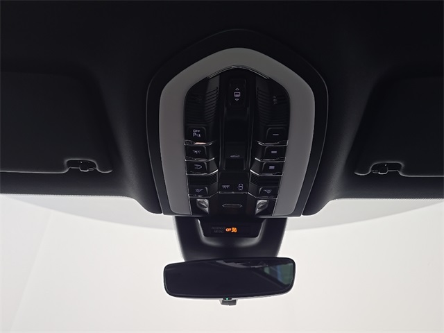 2023 Porsche Macan Image 20 of 27