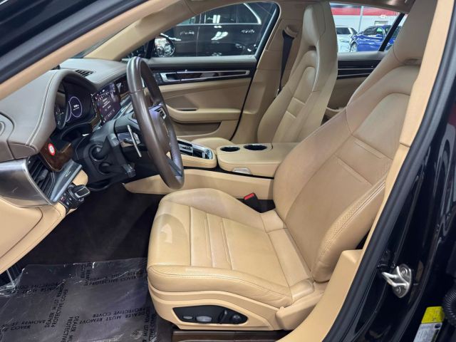 Vehicle image 30 of 62