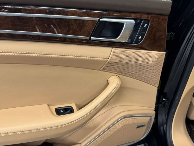 Vehicle image 42 of 62