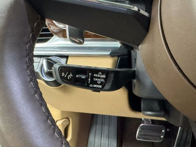 Vehicle image 47 of 62