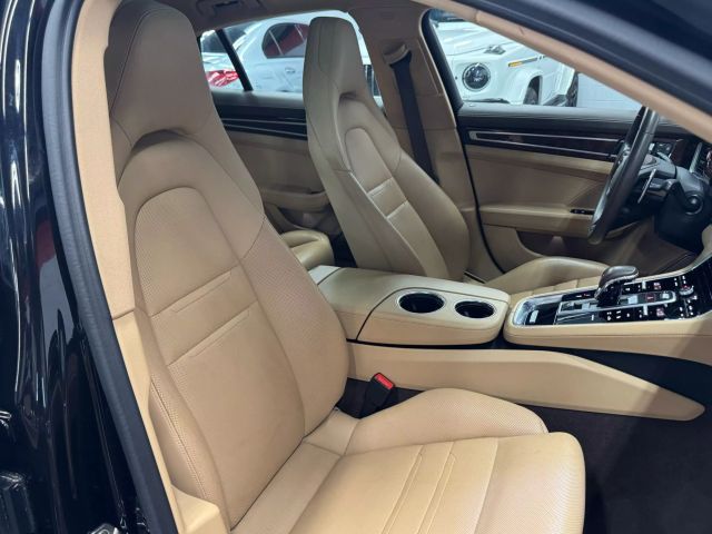 Vehicle image 24 of 62