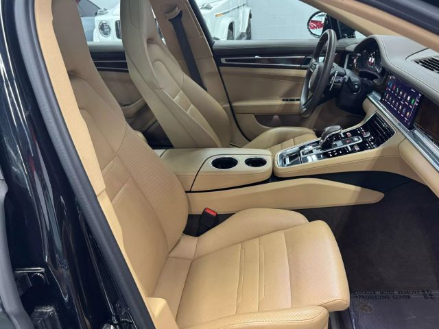 Vehicle image 25 of 62