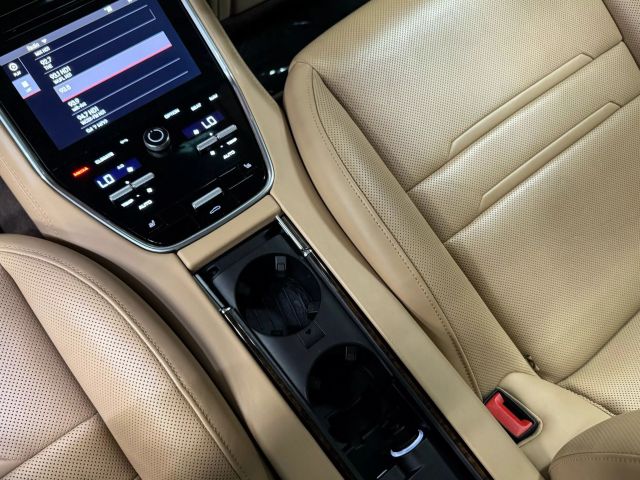 Vehicle image 40 of 62
