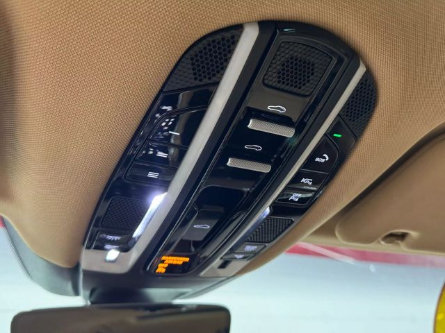 Vehicle image 55 of 62