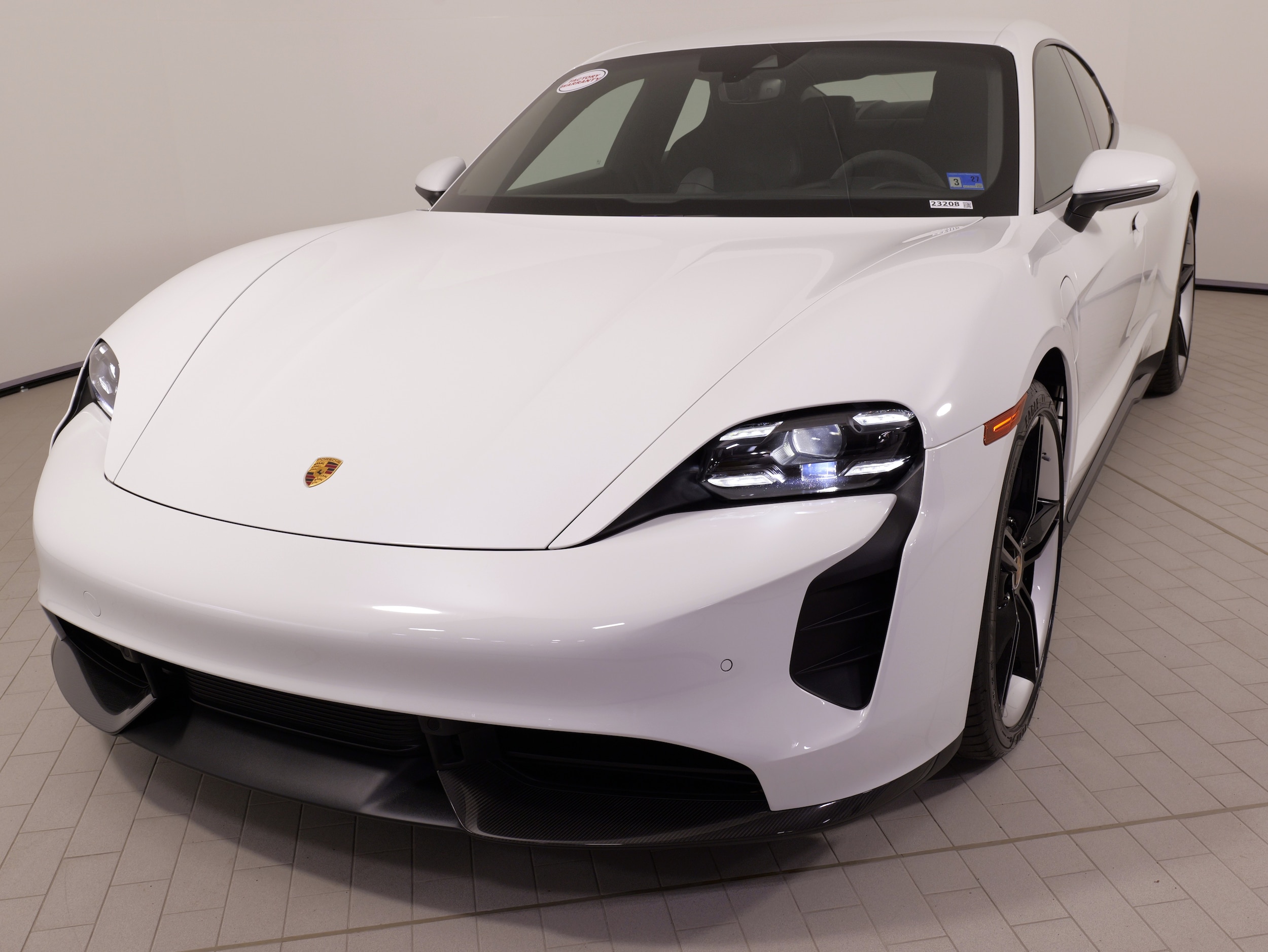 2023 Porsche Taycan GTS Image 3 of 62