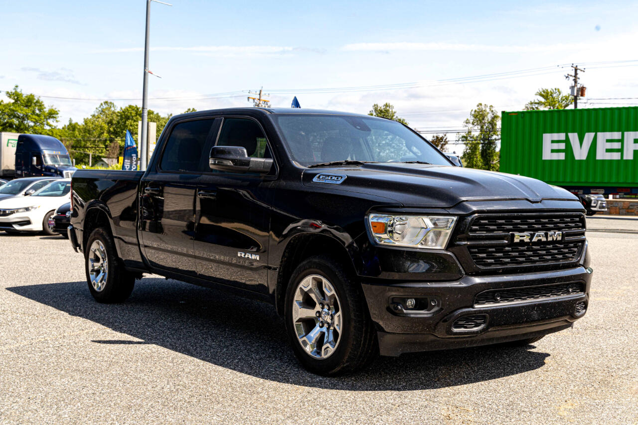 Vehicle image 3 of 24