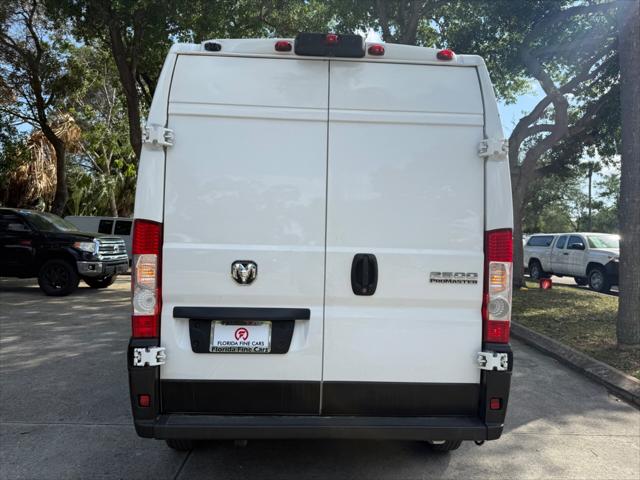 Vehicle image 5 of 23