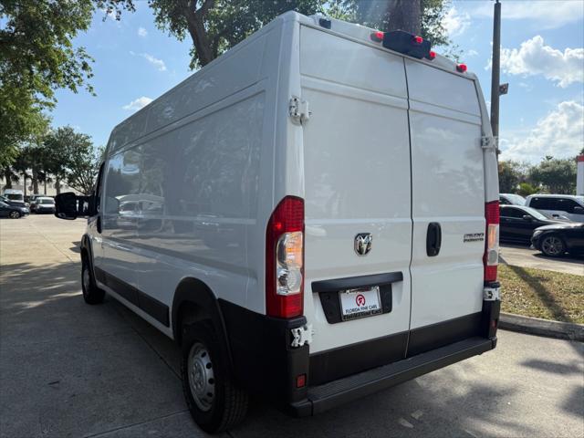 Vehicle image 9 of 23