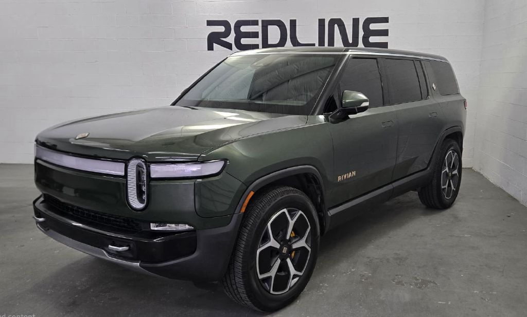 2023 Rivian R1S Adventure Image 1 of 14