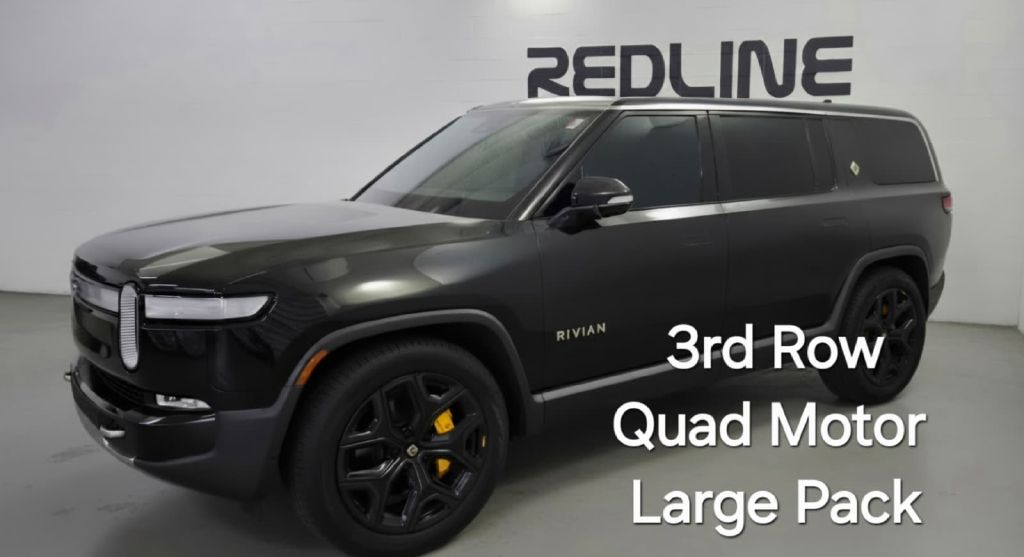 2023 Rivian R1S Adventure Image 2 of 16