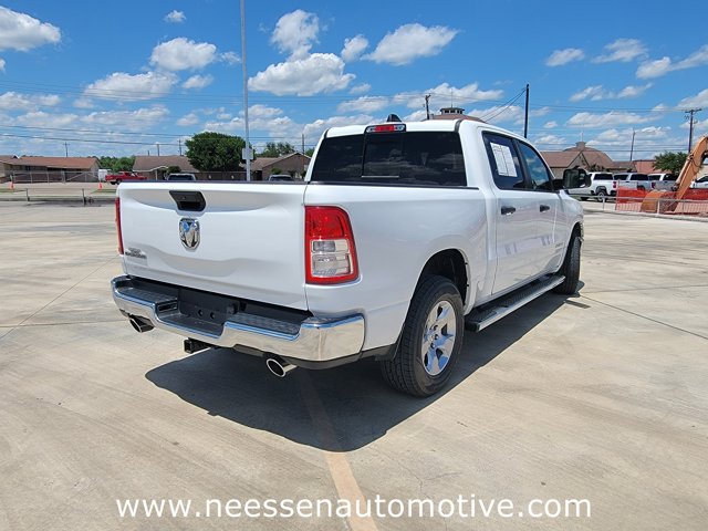 Vehicle image 4 of 37