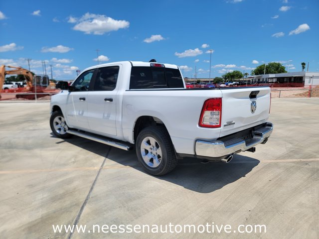 Vehicle image 6 of 37