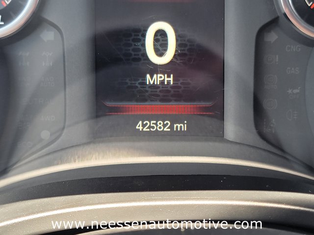 Vehicle image 20 of 37