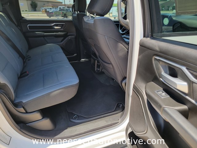 Vehicle image 10 of 37