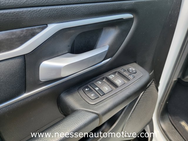 Vehicle image 14 of 37