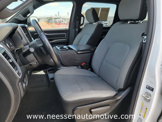 Vehicle image 13 of 37