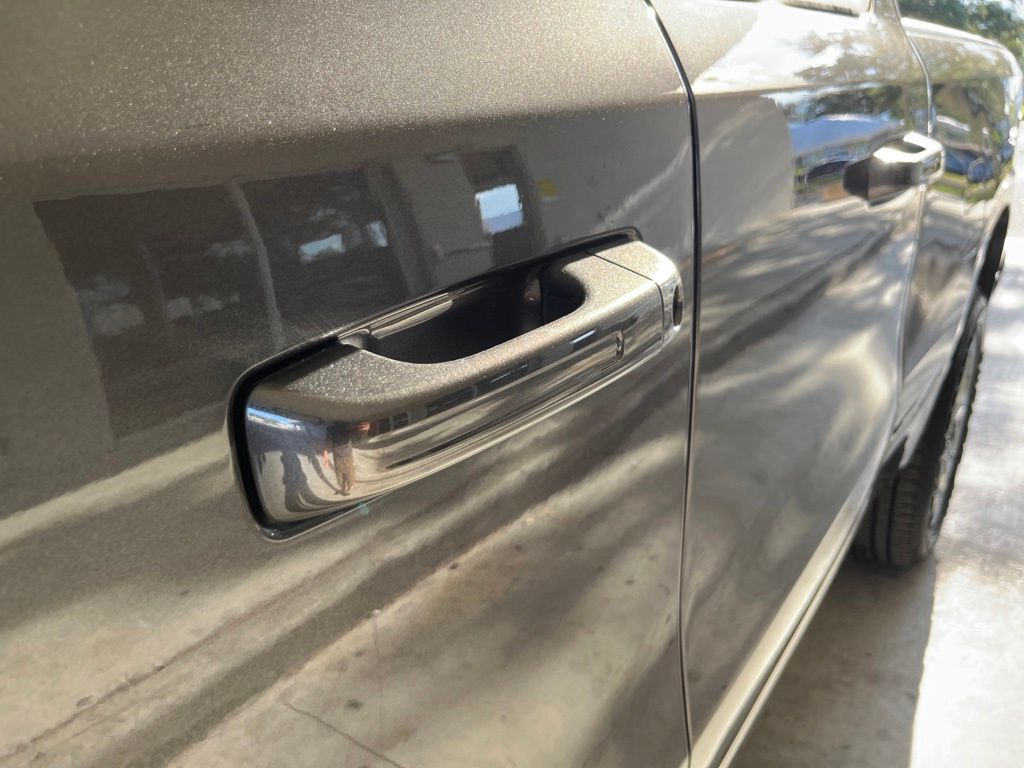 2023 Ram 1500 Big Horn Image 15 of 43