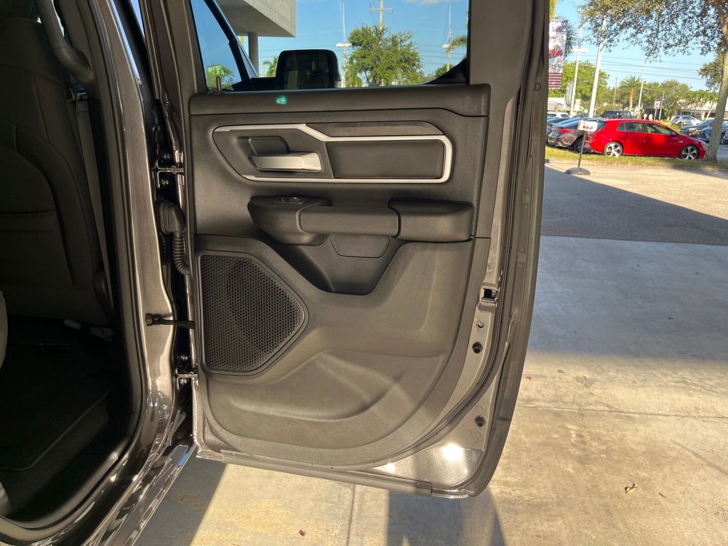 2023 Ram 1500 Big Horn Image 27 of 43