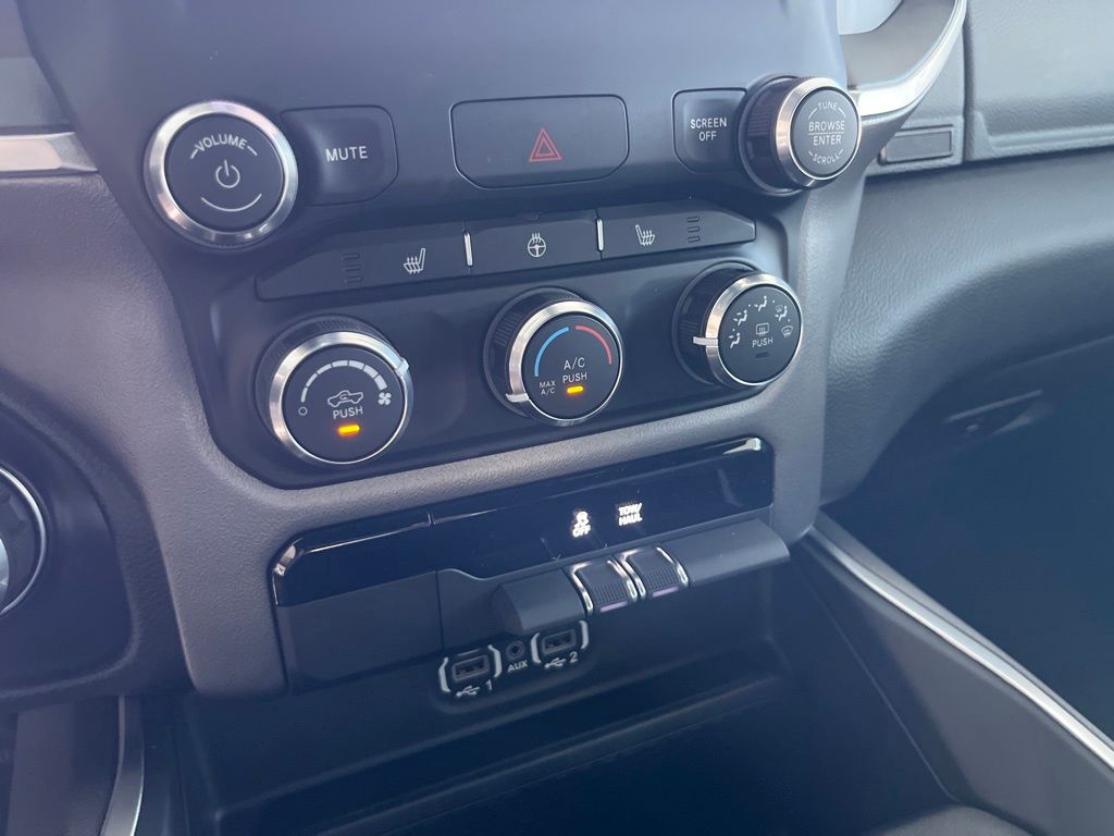 2023 Ram 1500 Big Horn Image 33 of 43