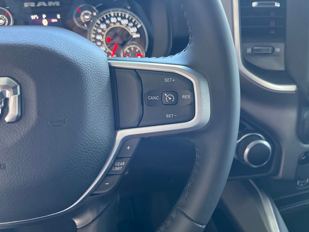 2023 Ram 1500 Big Horn Image 39 of 43
