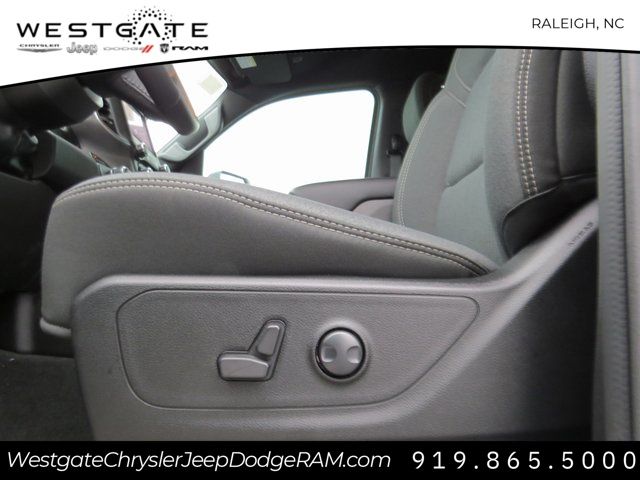 Vehicle image 18 of 29