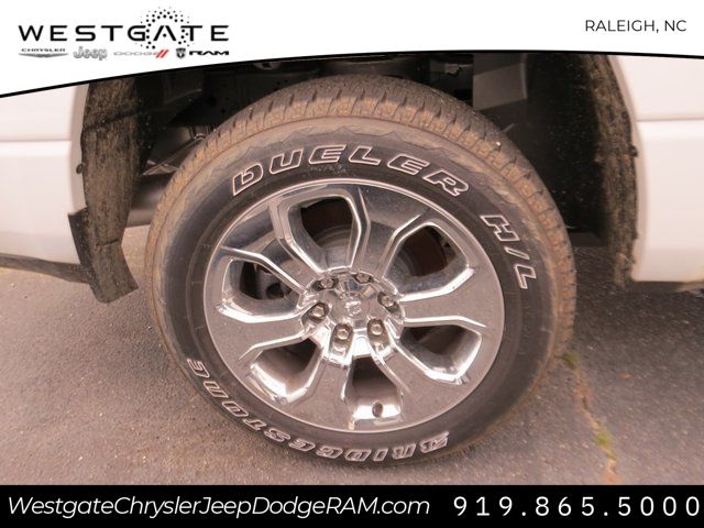 Vehicle image 11 of 29