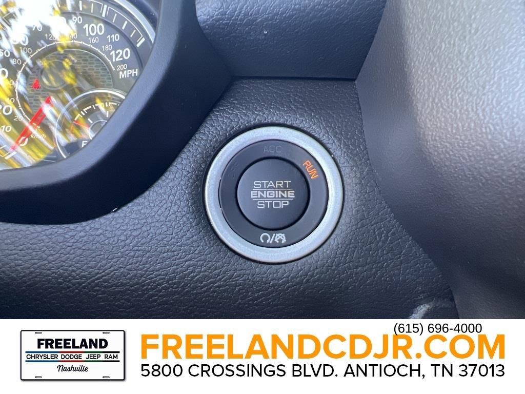 Vehicle image 12 of 23