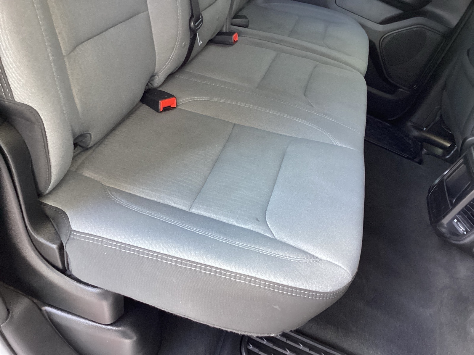 Vehicle image 15 of 33